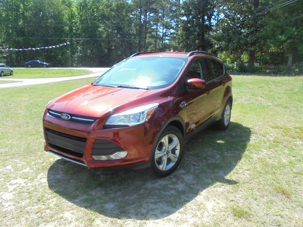 2015 Ford Escape SE's photo
