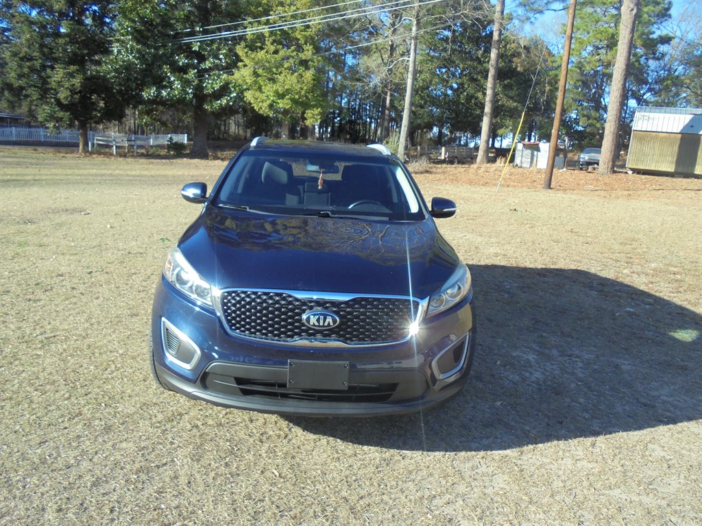 2016 Kia Sorento LX's photo