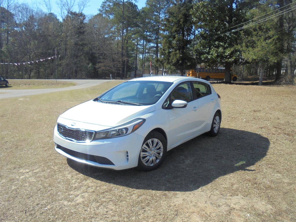 2017 Kia Forte5 LX